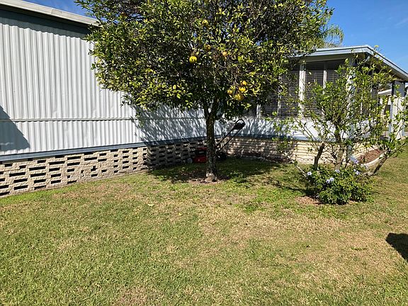 5th image of 297 Five Iron Dr #297