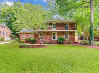 1808 Caulfield Dr, Greensboro, NC 27410