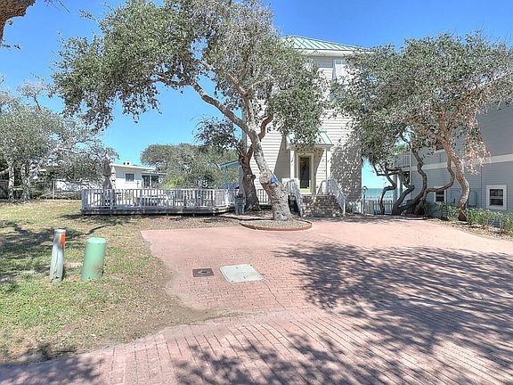 4th image of 21 Old Cottage Beach Dr
