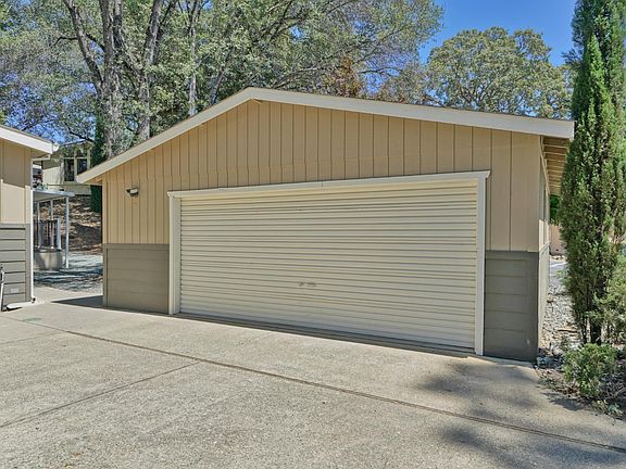 3rd image of 4420 Pleasant Valley Rd Unit 158