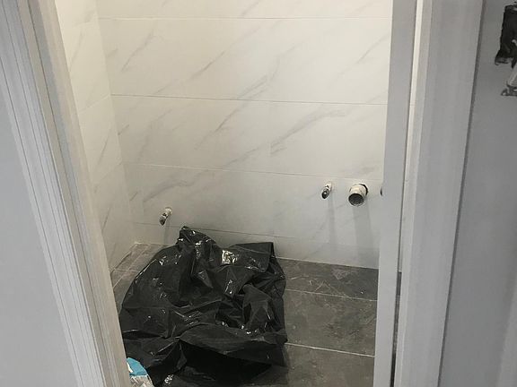 2nd image of 234 Bay 40 St