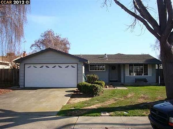 1st image of 2519 Begonia St