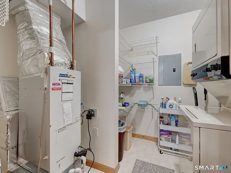 33 Langdon Ct #D104 — Photo 10