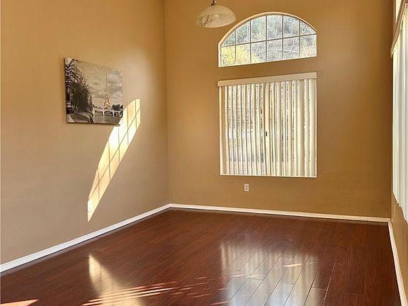 5th image of 40205 White Leaf Ln