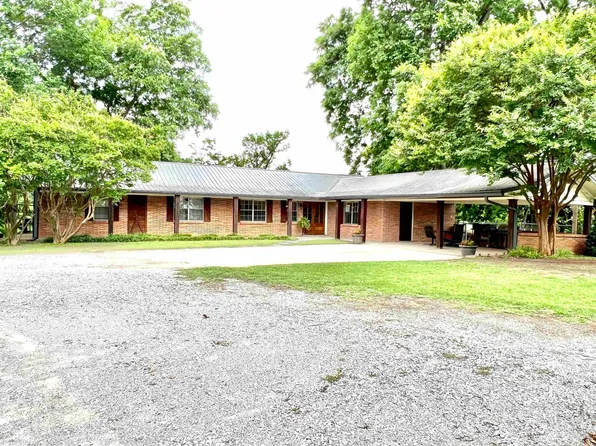5950 Moon Lake Rd, Dundee, MS 38626