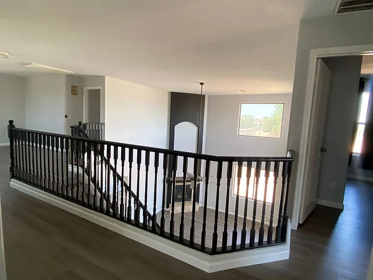 8402 S 48th Ln — Photo 5