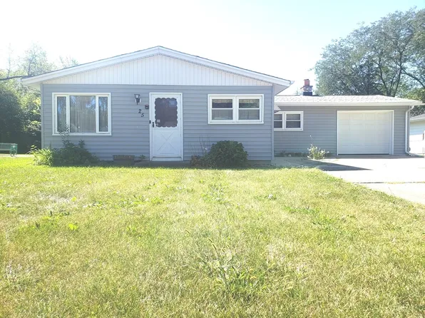 25 Spring Garden Dr, Montgomery, IL 60538