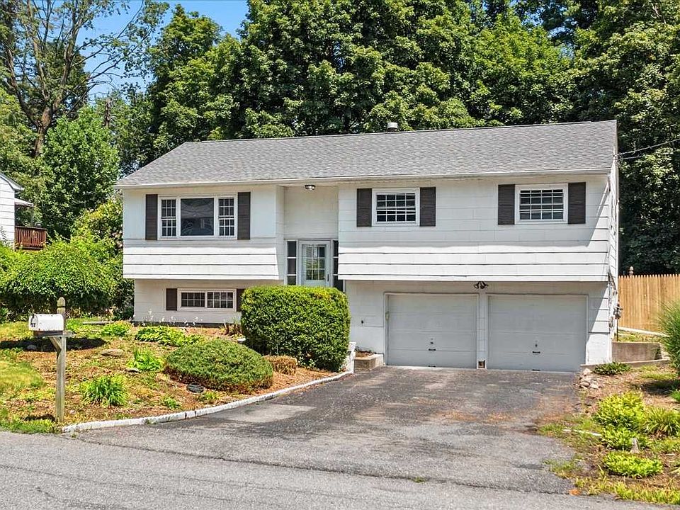 52 Robin Rd, Poughkeepsie, NY 12601 MLS 417070 Zillow