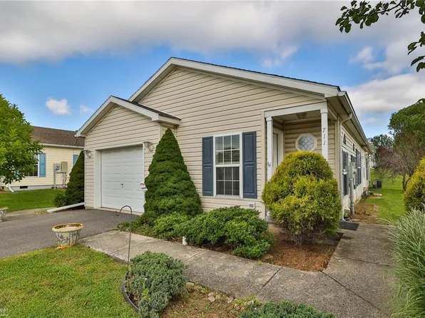 711 Winterthur Way, Easton, PA 18040