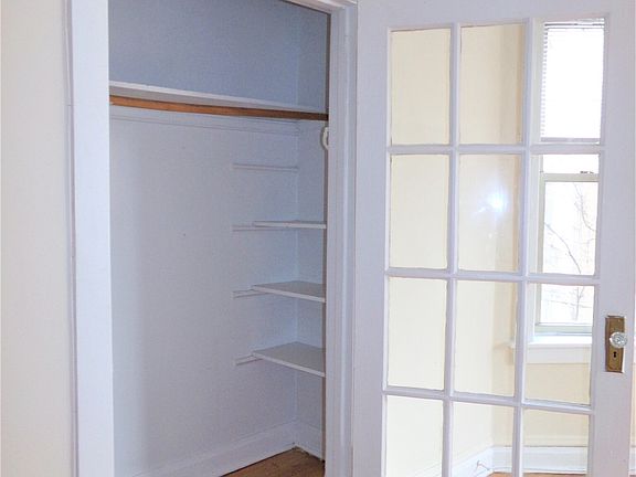 5th image of 1041 W North Shore Ave APT 3S