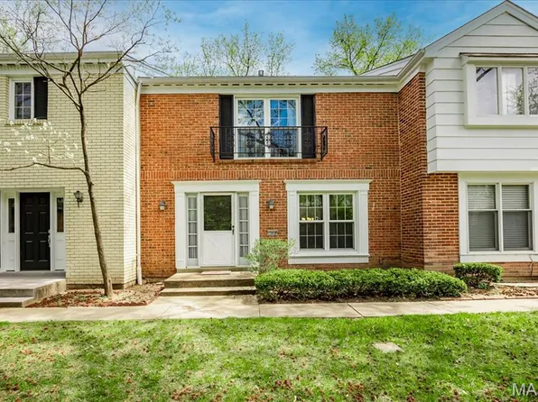 13438 Forestlac Dr, Saint Louis, MO 63141