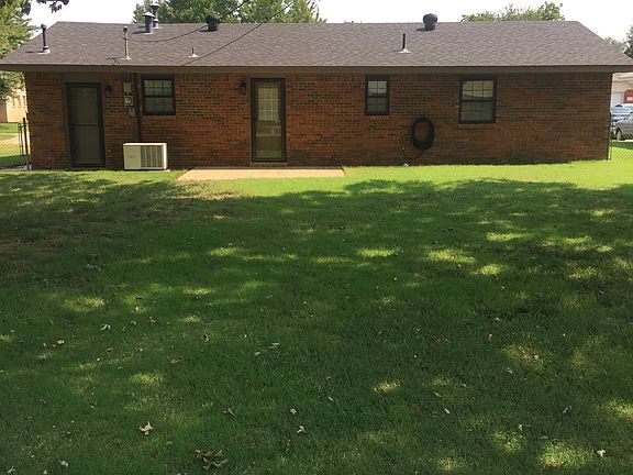 3rd image of 1614 N Crawford Ave
