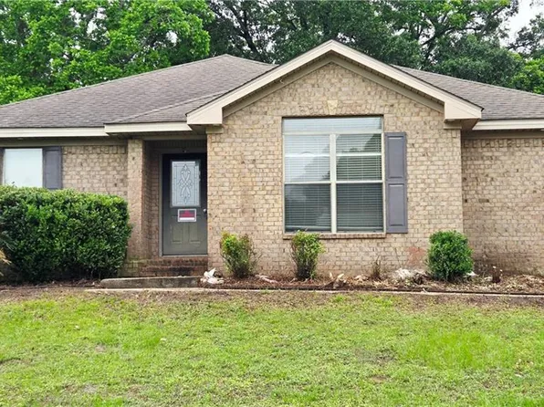 9660 Curtis Dr W, Irvington, AL 36544