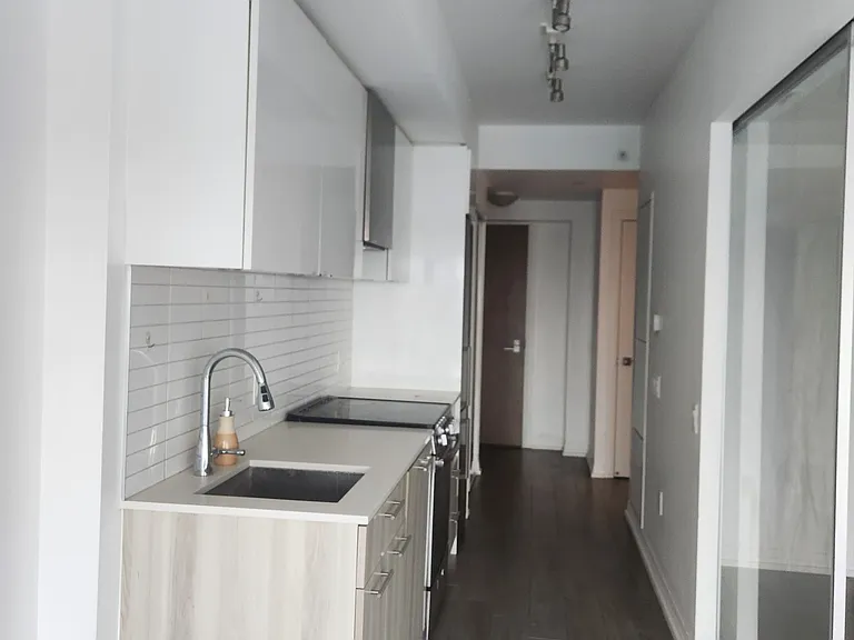 251 Jarvis St #2401 — Photo 3