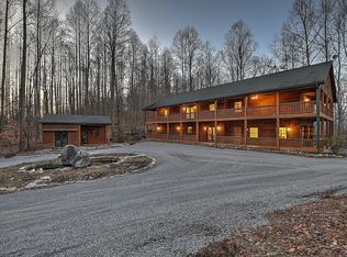 1308 Turkey Ridge Rd, Fort Blackmore, VA 24250