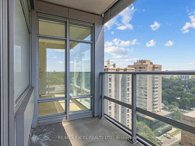 2191 Yonge St #1805 — Photo 24