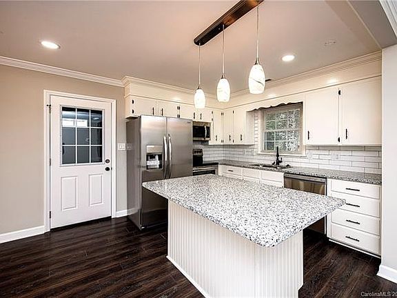 2nd image of 3708 Castlerock Dr