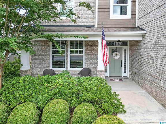 2nd image of 1020 Dublin Way