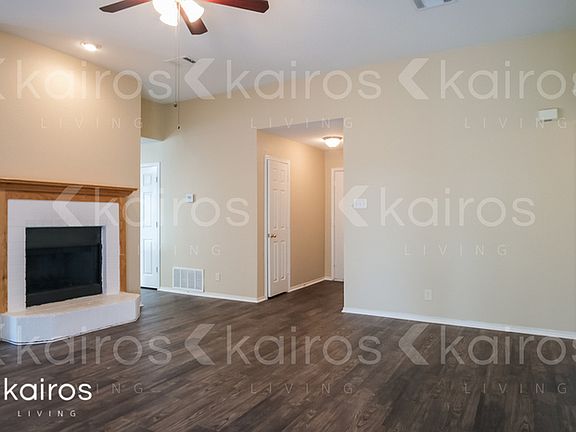 3rd image of 3204 Gus Dr