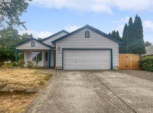 19302 Rollins St, Oregon City, OR 97045