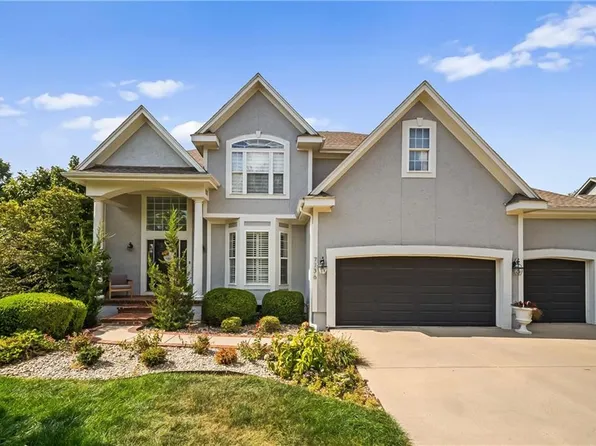 7736 W 145th St, Overland Park, KS 66223
