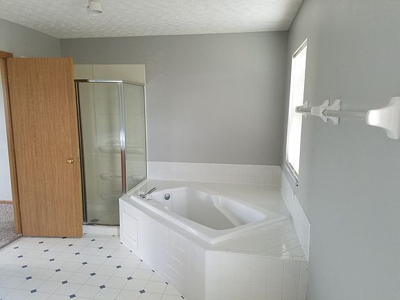5th image of 12427 Bentwood Farms Dr NW