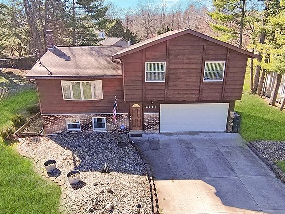 2nd image of 2978 Sandy Lake Rd