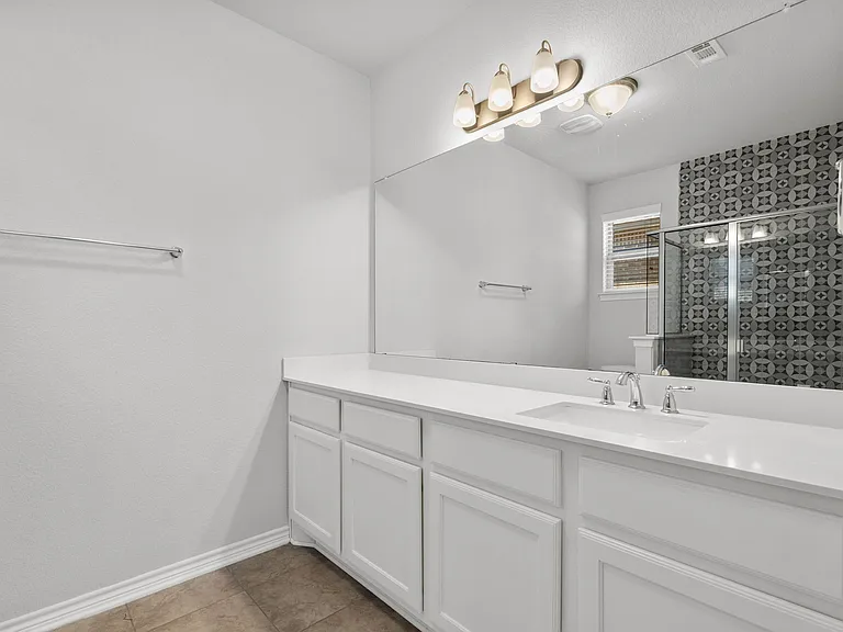 Private Master Bath #1 on 1st floor
