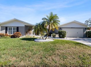 8823 Kenwood Rd, Seminole, FL 33777