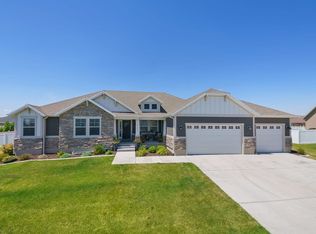 9543 N Blue Sky Dr, Eagle Mountain, UT 84005