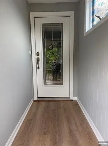 50 Orient Way — Photo 2