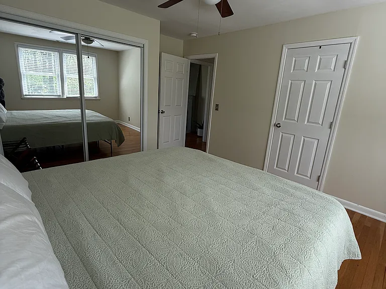 702 Joyce Ln — Photo 12