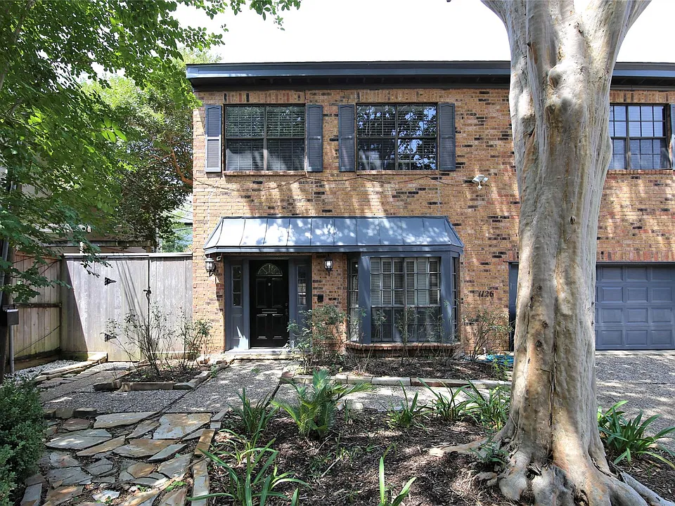 1126 Nantucket Dr #3