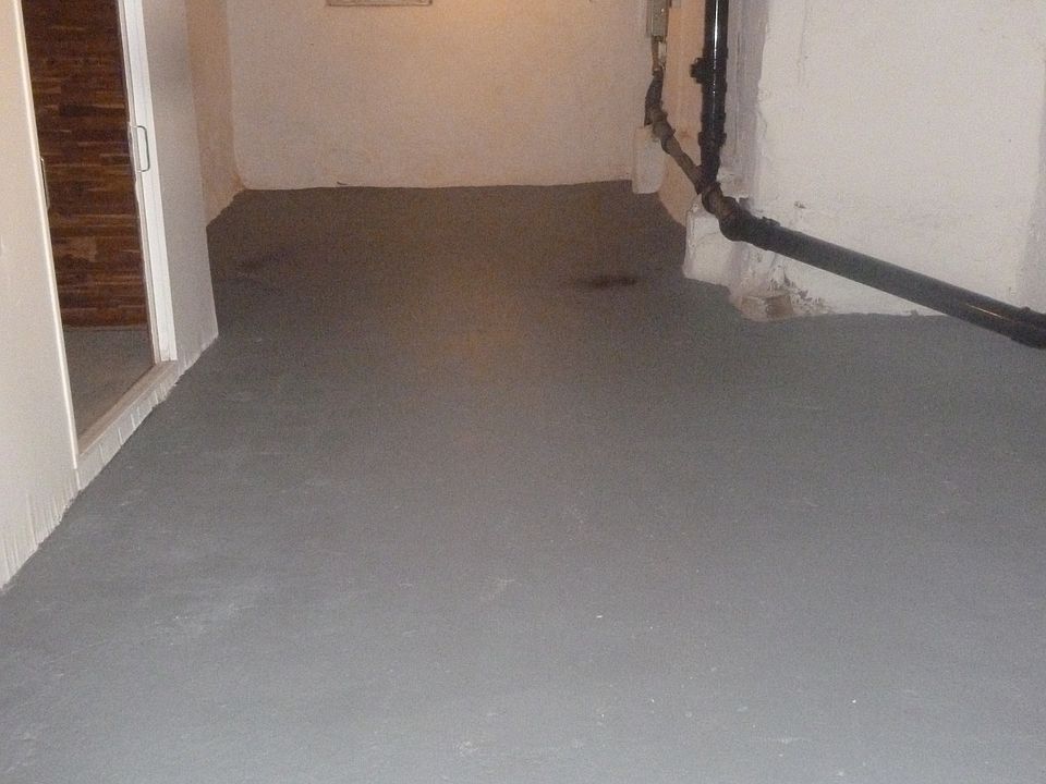 1st image of 6100 Grays Ave