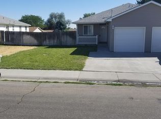 1255 E 19th N, Mountain Home, ID 83647