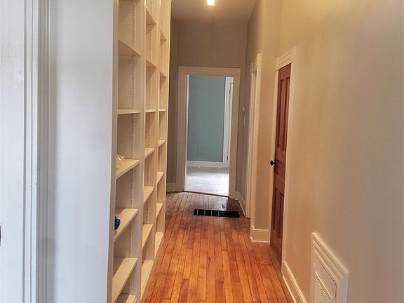5th image of 319 N 22nd St #A