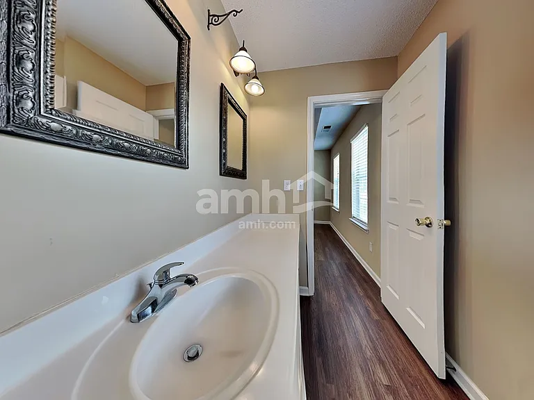 12719 Diamond Dr — Photo 13