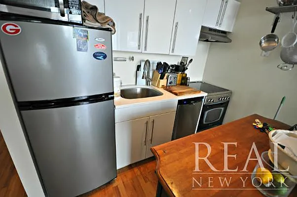 Rented by REAL New York | media 29