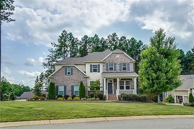 1st image of 320 Holdsworth Dr