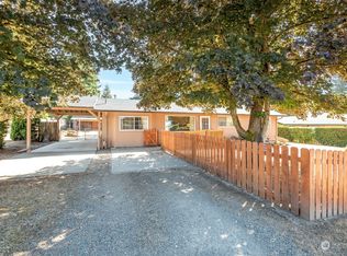 23823 SE 440th St, Enumclaw, WA 98022