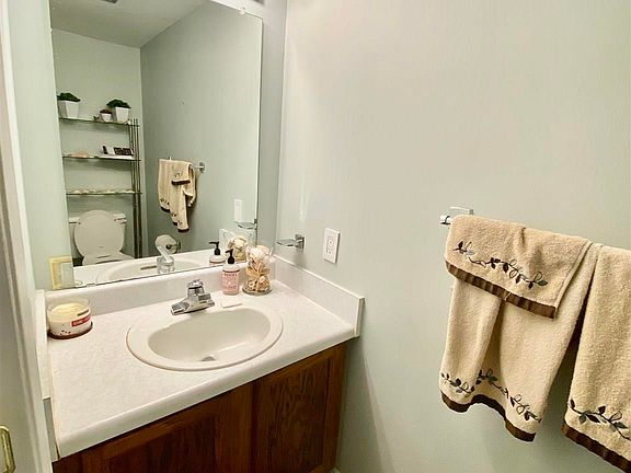 3rd image of 900 Fort Pickens Rd APT 1052
