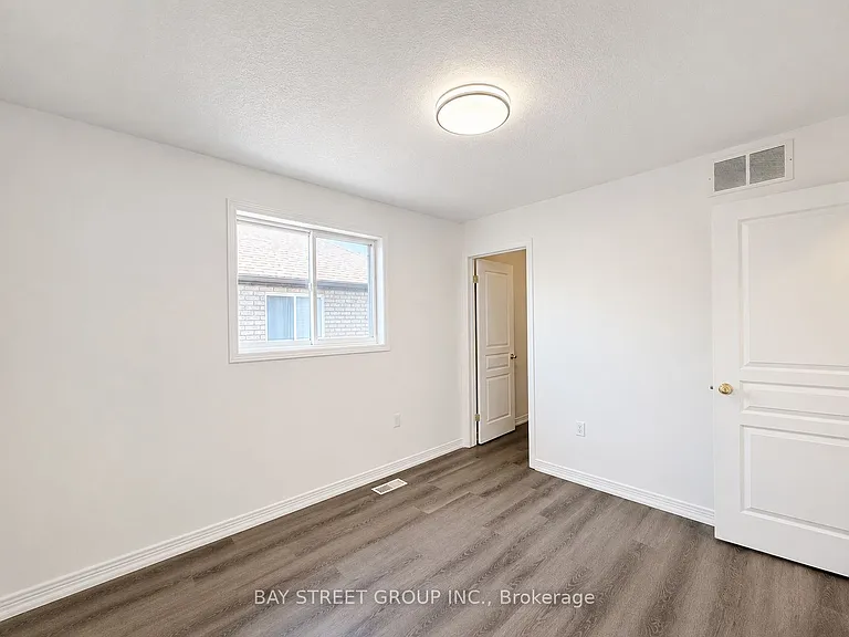 35 Diamond Ct — Photo 25