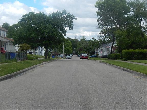 4th image of 1717 Morey Ave