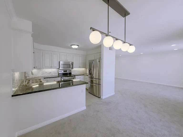 3939 Illinois St #3D — Photo 9