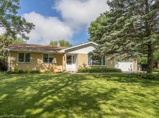 1305 Azalea Ln, Dekalb, IL 60115