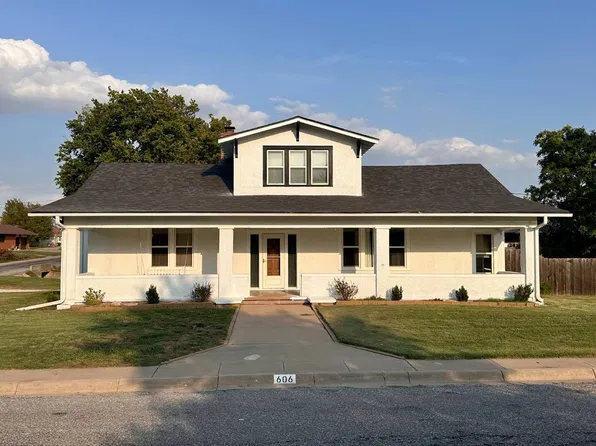 606 S 9th St, Kiowa, KS 67070