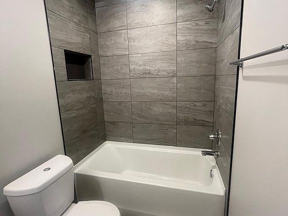 4th image of 1307 Washington #K-101