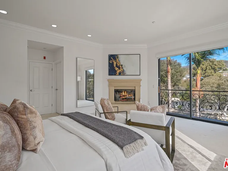 16000 W Sunset Blvd #Penthouse 302 — Photo 14