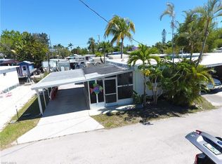 2623 Cajuput St, Matlacha, FL 33993