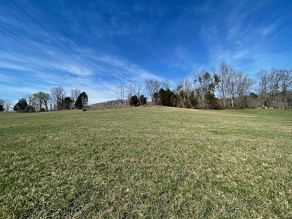 3rd image of 161 Gilmore Dr